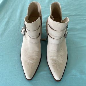 Sam Edelman Windsor Cream Ankle Bootie